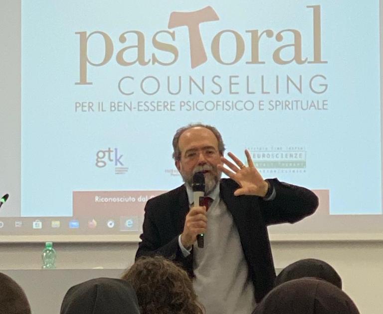 “Un Nuovo Umanesimo: la Gestalt Therapy”. Le riflessioni del prof. Antonio Sichera